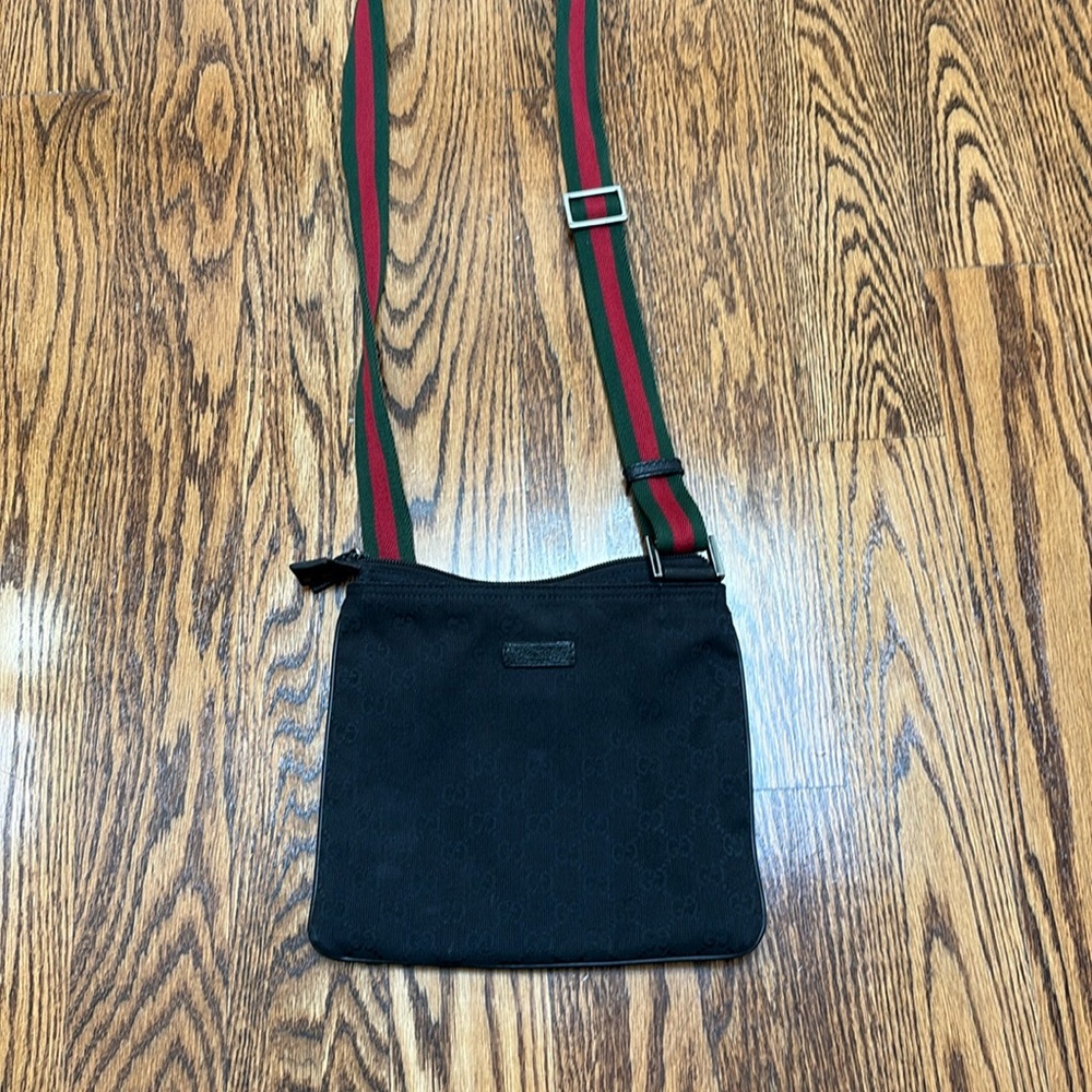 Authentic Gucci GG Monogram Canvas Crossbody Messenger Bag